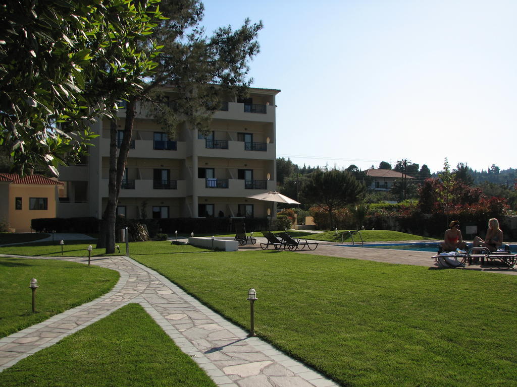 Hotel Azur Криопиги Экстерьер фото
