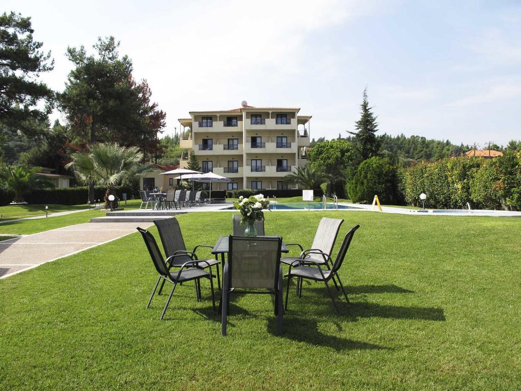 Hotel Azur Криопиги Экстерьер фото